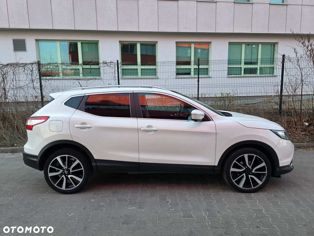 Nissan Qashqai 1.6 DCi Tekna Xtronic - 9