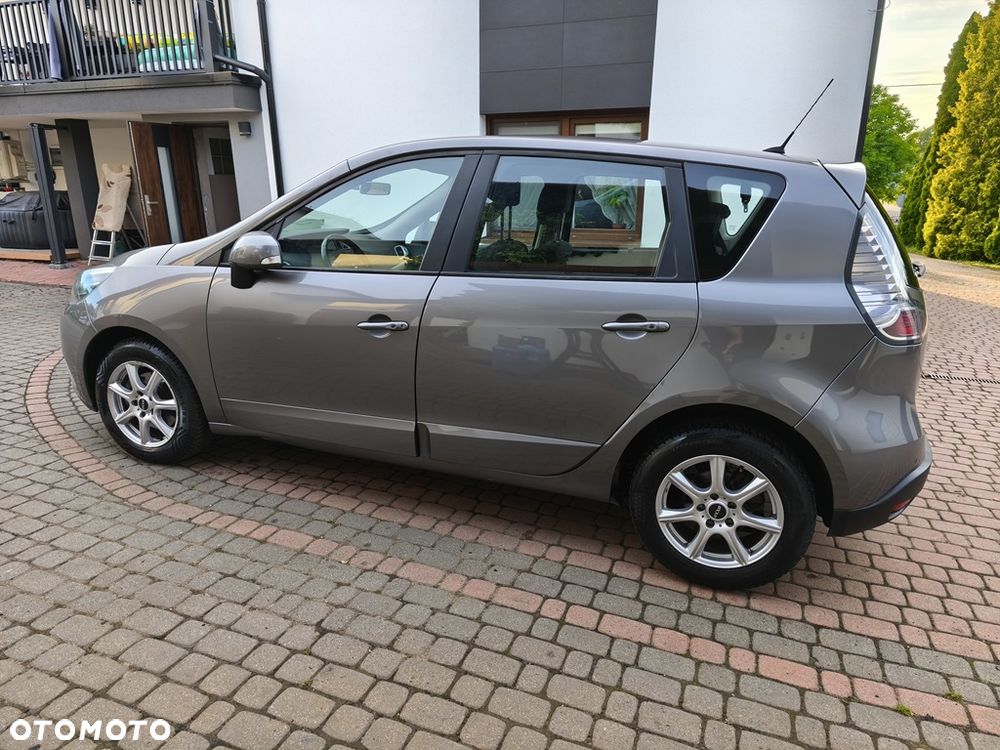 Renault Scenic 1.6 16V 110 TomTom Edition - 15