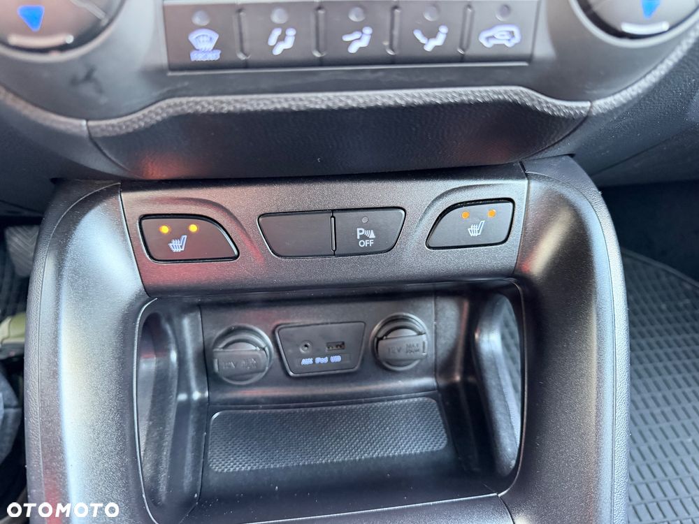 Hyundai ix35 blue 1.6 2WD Finale Silver - 13