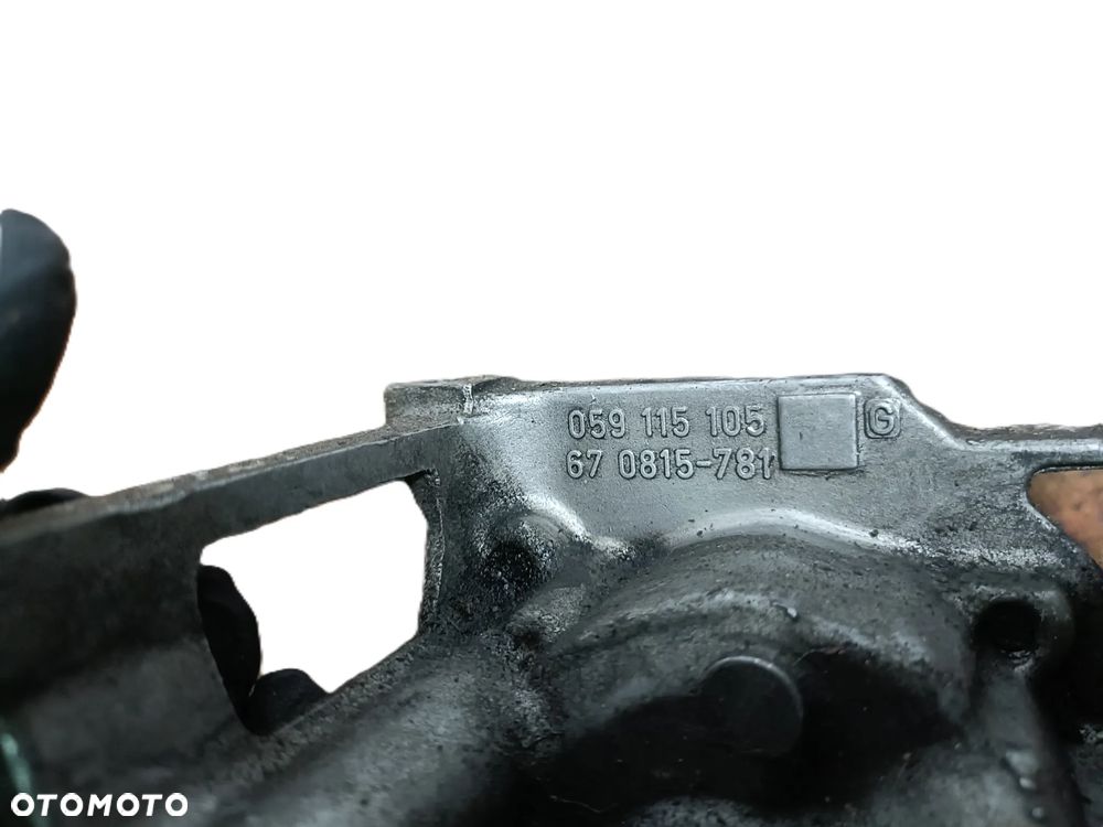 AUDI A4 B5 95-01 r. 2,5 TDI POMPA OLEJU 059115105 + - 5