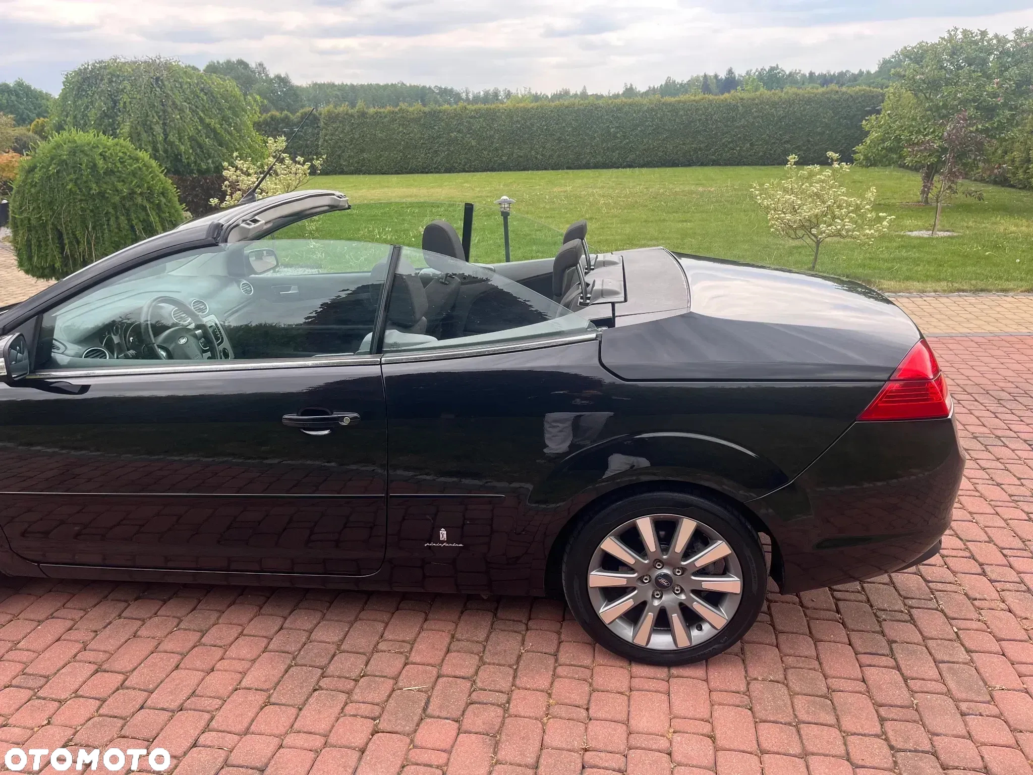 Ford Focus Coupe-Cabriolet 2.0 16V Black Magic - 5