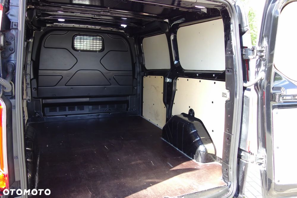 Ford Transit Custom 2.0 Ecoblue 130 KM  L1H1 Klima Webasto  Navi - 10