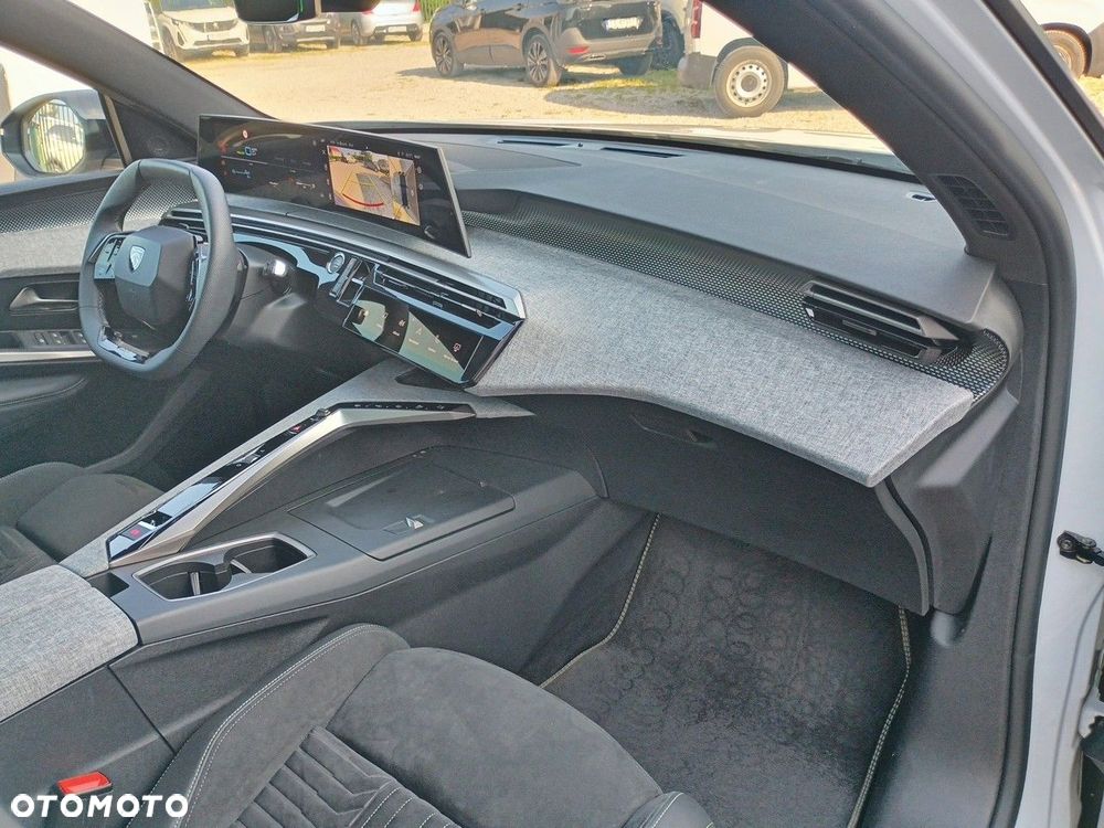 Peugeot 3008 1.6 PHEV 195 GT E-DCS7 - 14