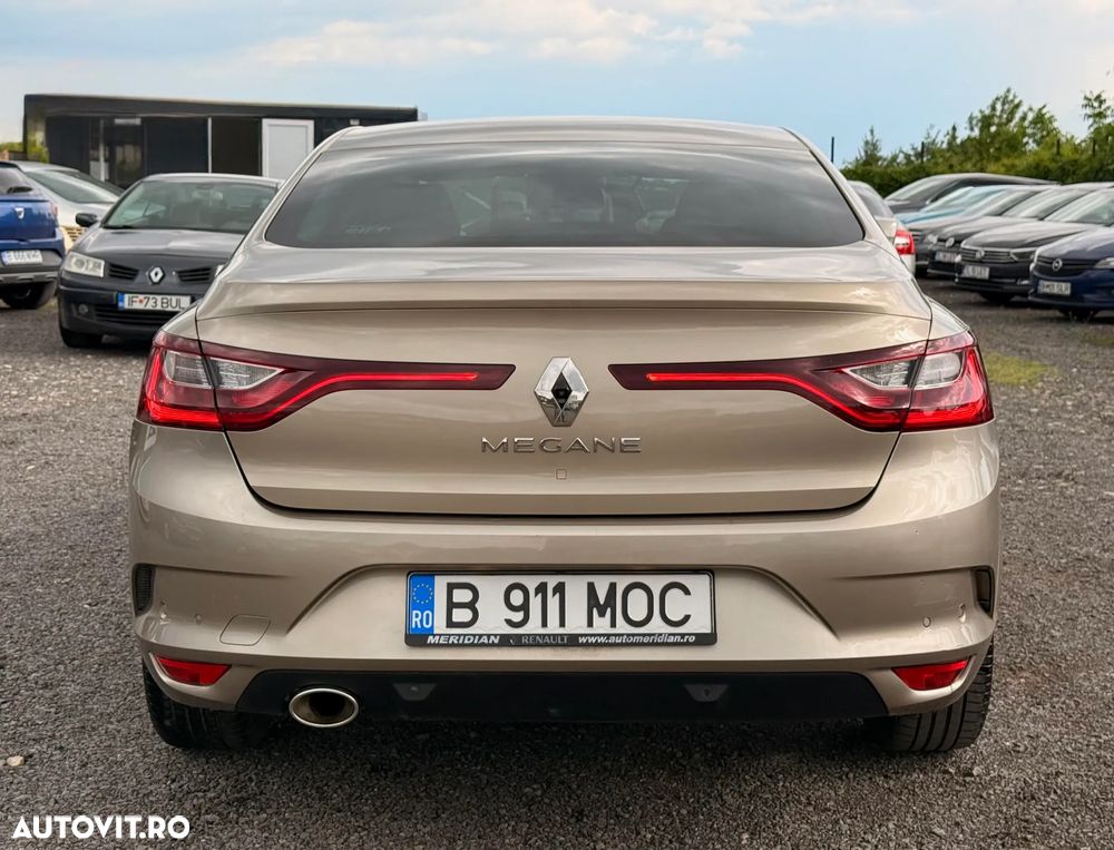 Renault Megane TCe EDC Intens - 37