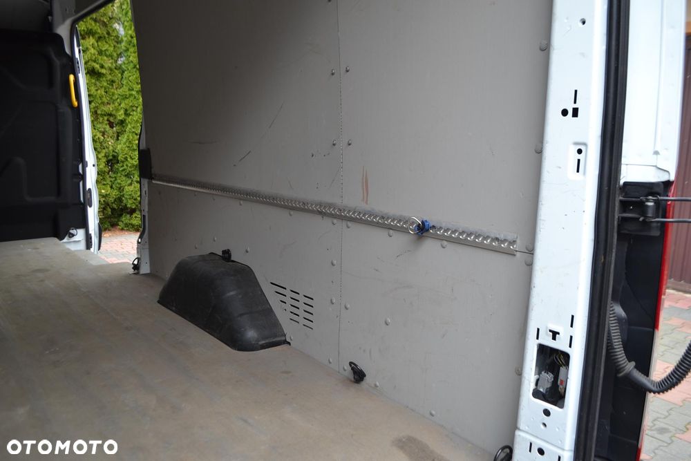 Ford Transit L4H3 - 14