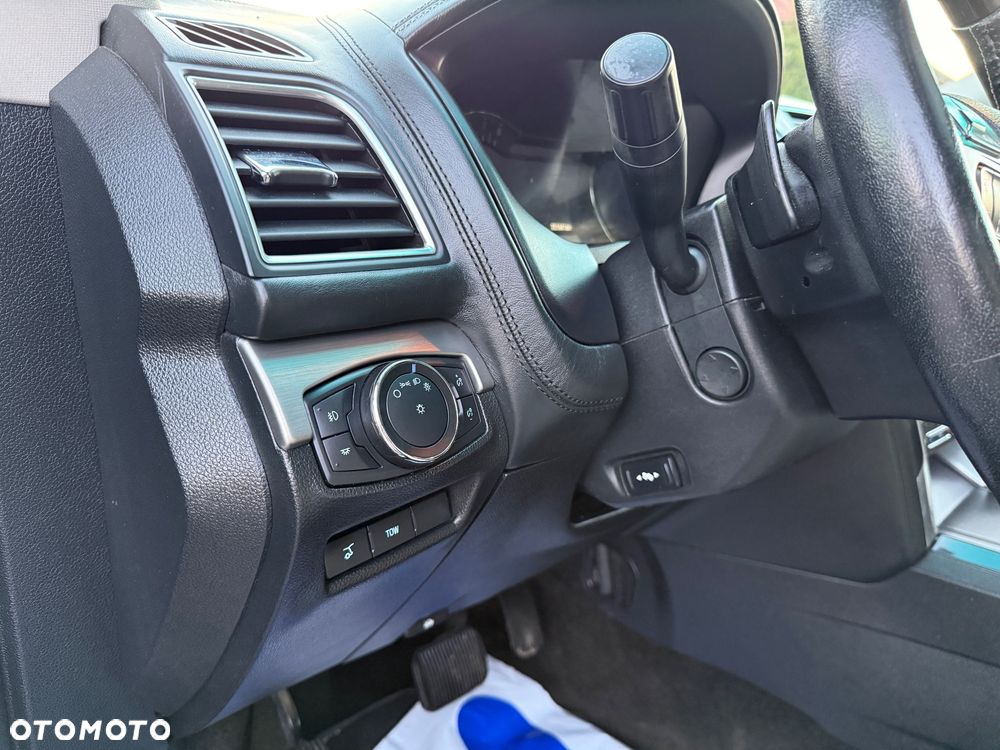 Ford Explorer - 21