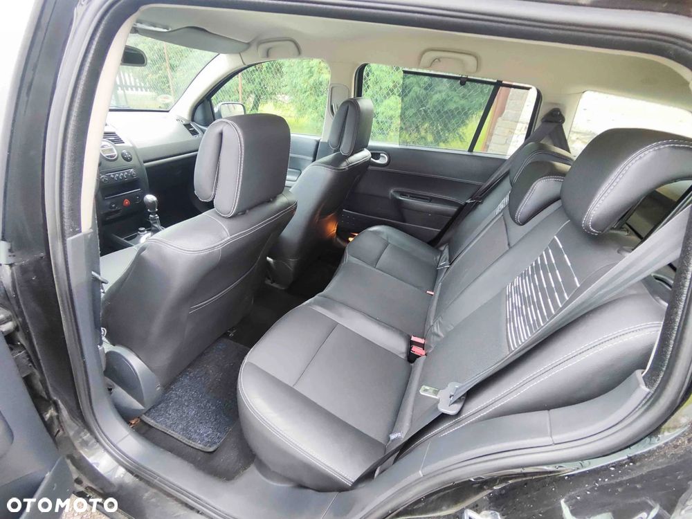 Renault Megane 2.0 16V Privilege - 11
