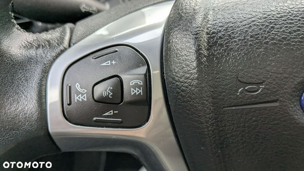 Ford EcoSport 1.0 EcoBoost TITANIUM - 33