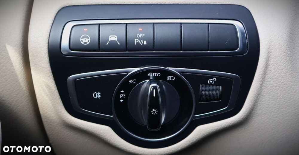Mercedes-Benz GLC - 34
