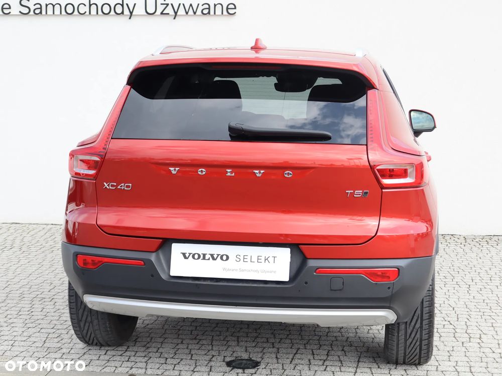 Volvo XC 40 T5 AWD Momentum Pro - 3