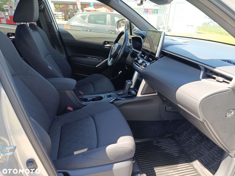 Toyota Corolla Cross - 9