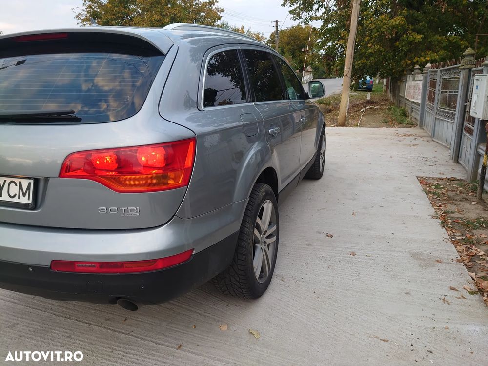 Audi Q7 3.0 TDI Quattro Tip - 4
