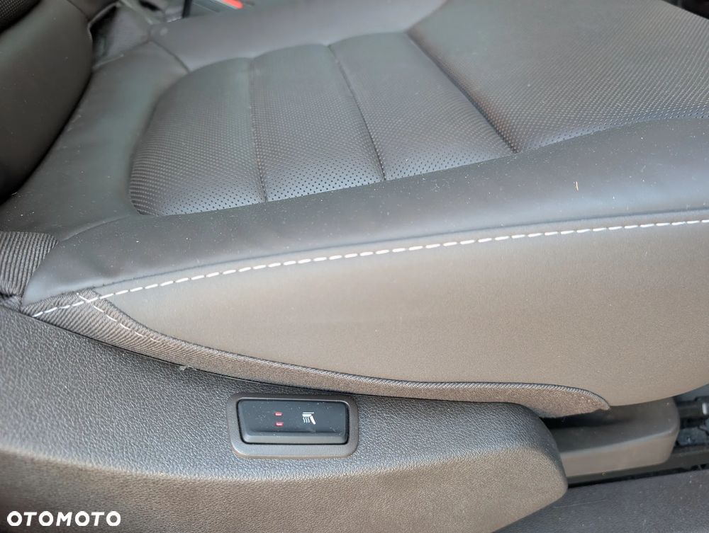 Renault Espace 1.6 TCE Initiale Paris EDC - 28