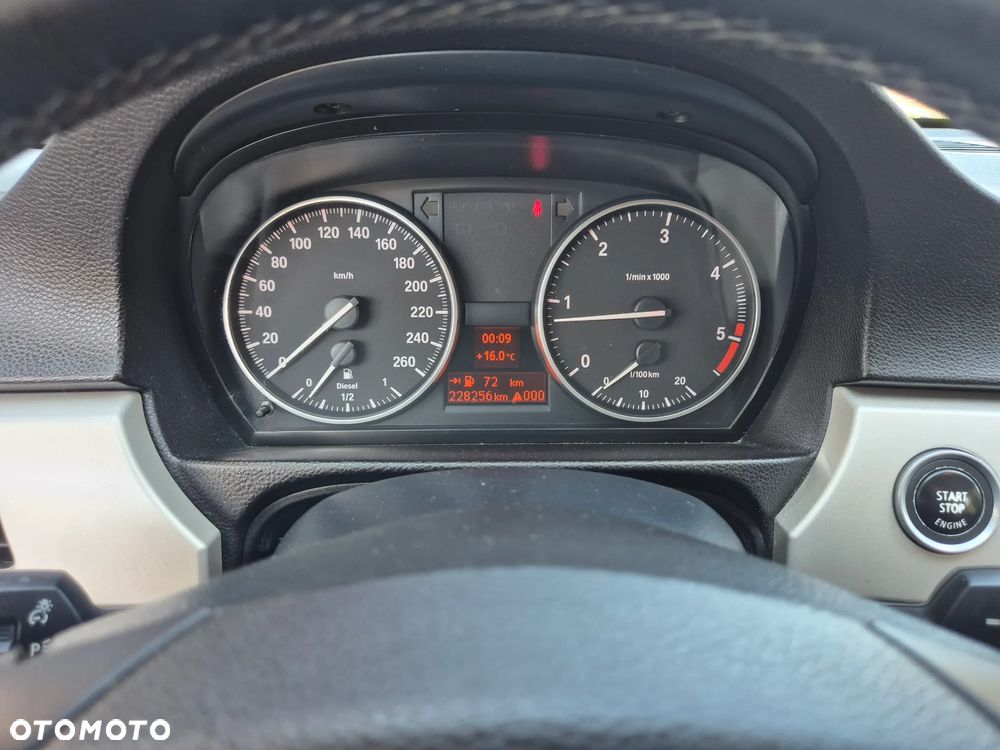 BMW Seria 3 320d - 34