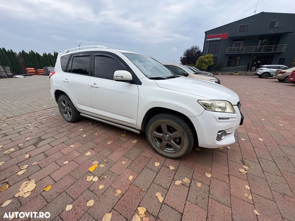 Toyota RAV4 - 2
