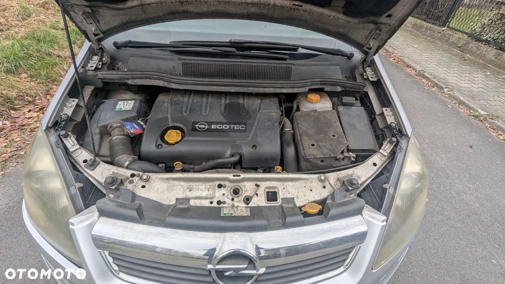 Opel Zafira 1.9 CDTI - 18