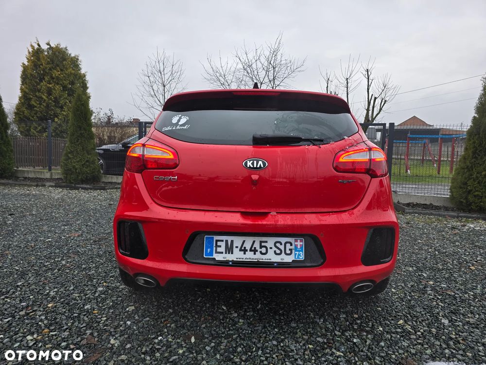 Kia Ceed 1.6 CRDi GT Line - 4