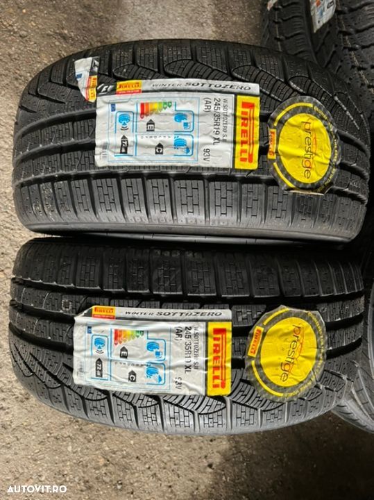 vând 2 anvelope 245/35/19 Pirelli de iarnă noi - 1