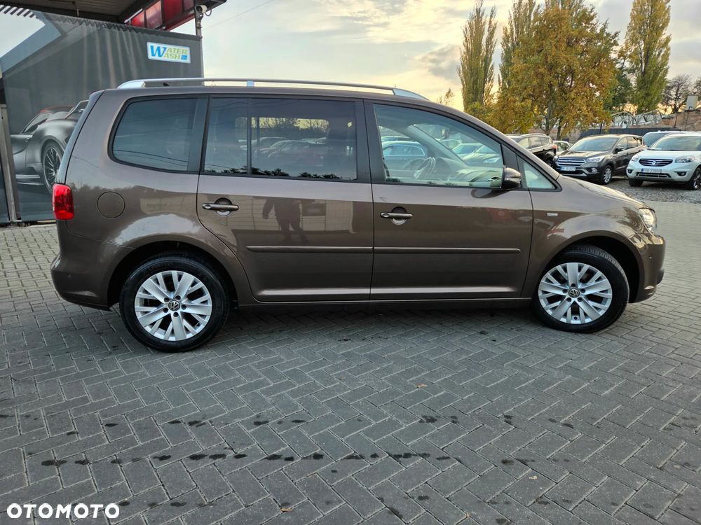 Volkswagen Touran 2.0 TDI DPF DSG Highline - 17