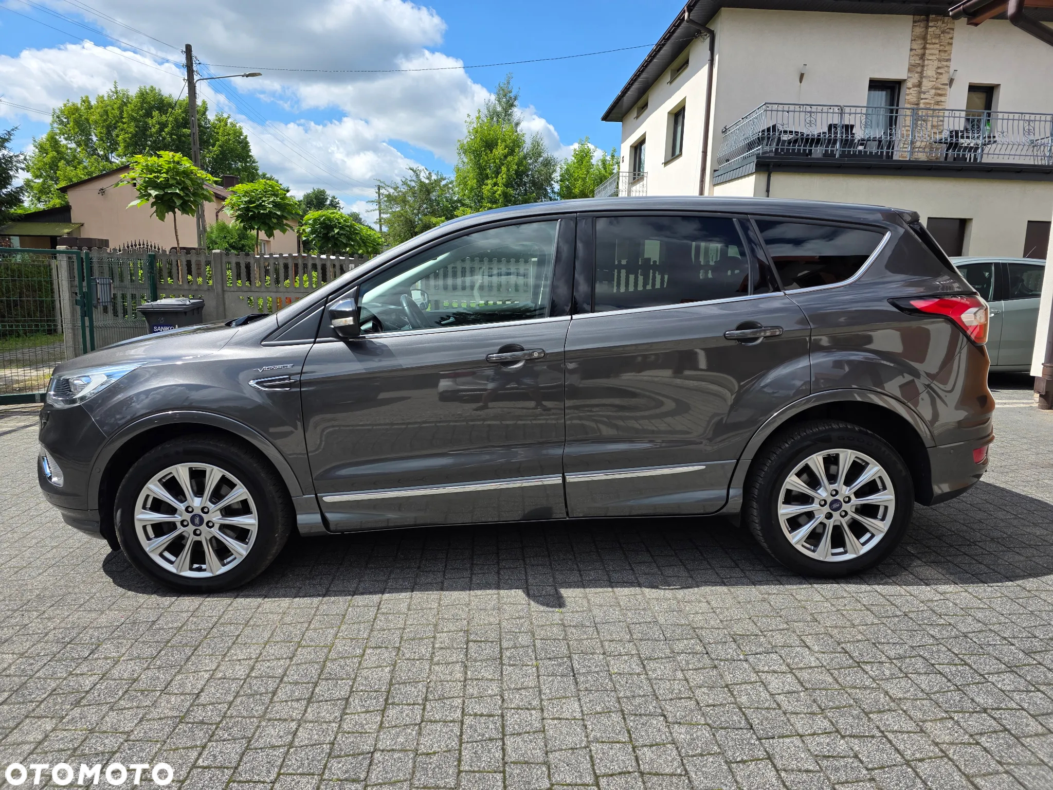 Ford Kuga 1.5 EcoBoost 4x4 Vignale - 12