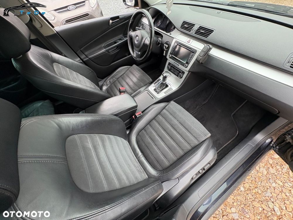 Volkswagen Passat Variant 2.0 TDI 4Motion DPF DSG Highline - 22