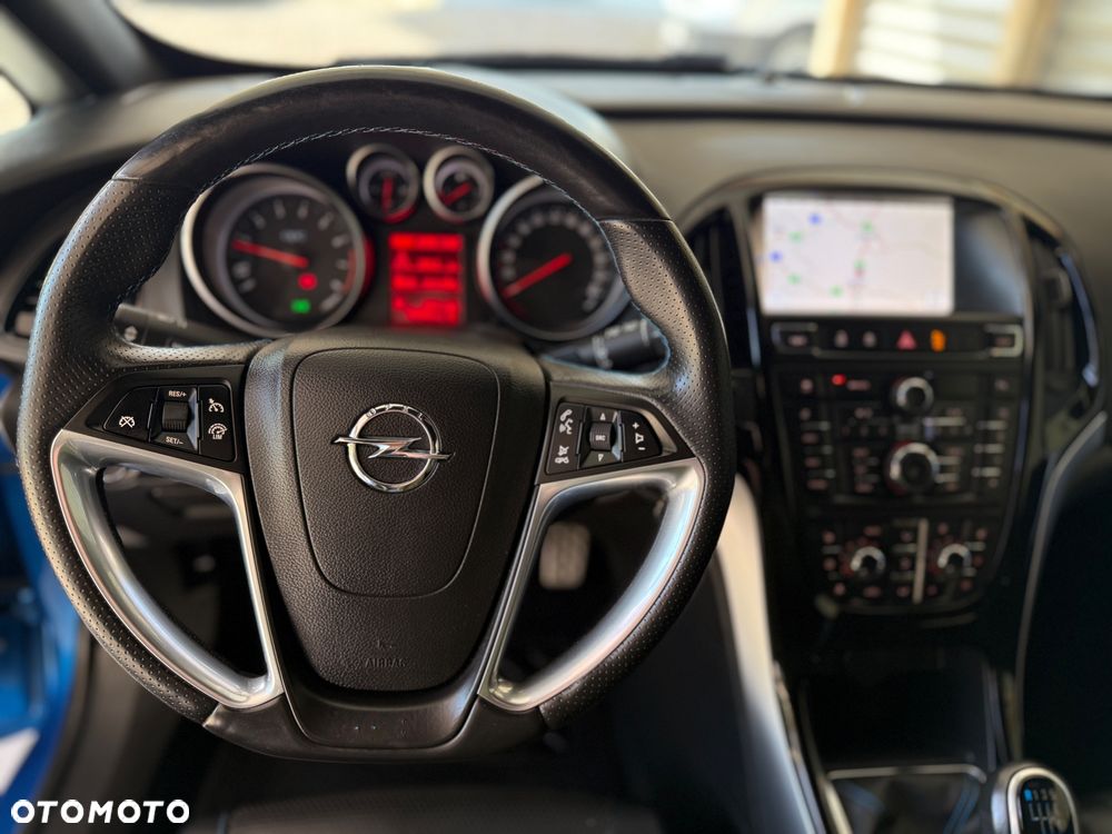 Opel Astra OPC - 25