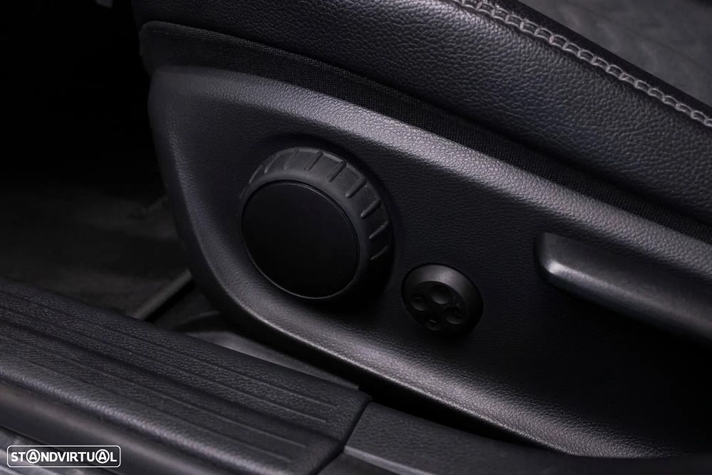 Mercedes-Benz GLA 180 - 29