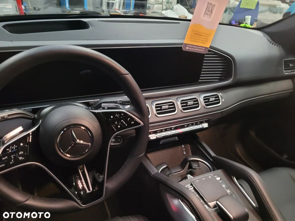 Mercedes-Benz GLE - 18