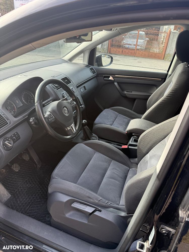 Volkswagen Touran 2.0TDI Highline - 7