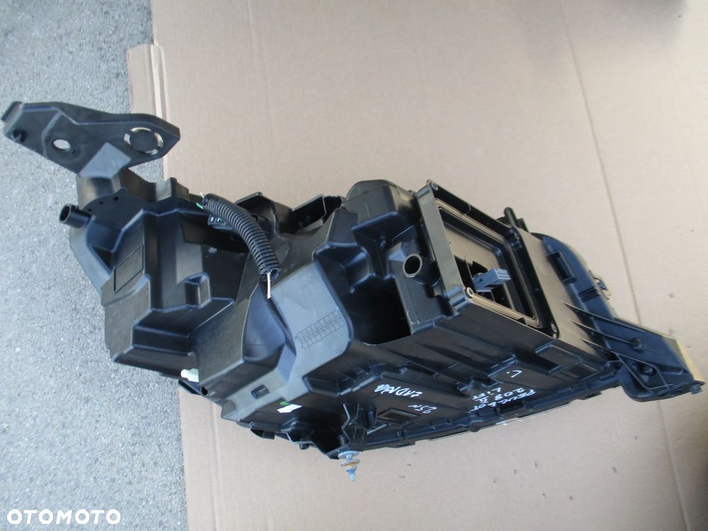 Peugeot 208 II 2 LIFT GT LINE 23- EEQ Zderzak Przód  6pdc - 23