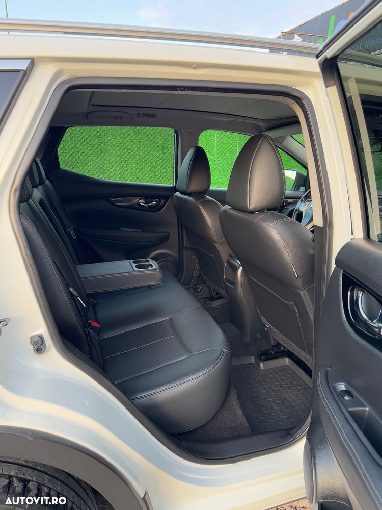 Nissan Qashqai 1.6 DCI TEKNA+ - 12