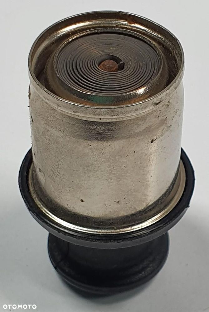 ZAPALNICZKA 12V MAZDA CX-30 - 2