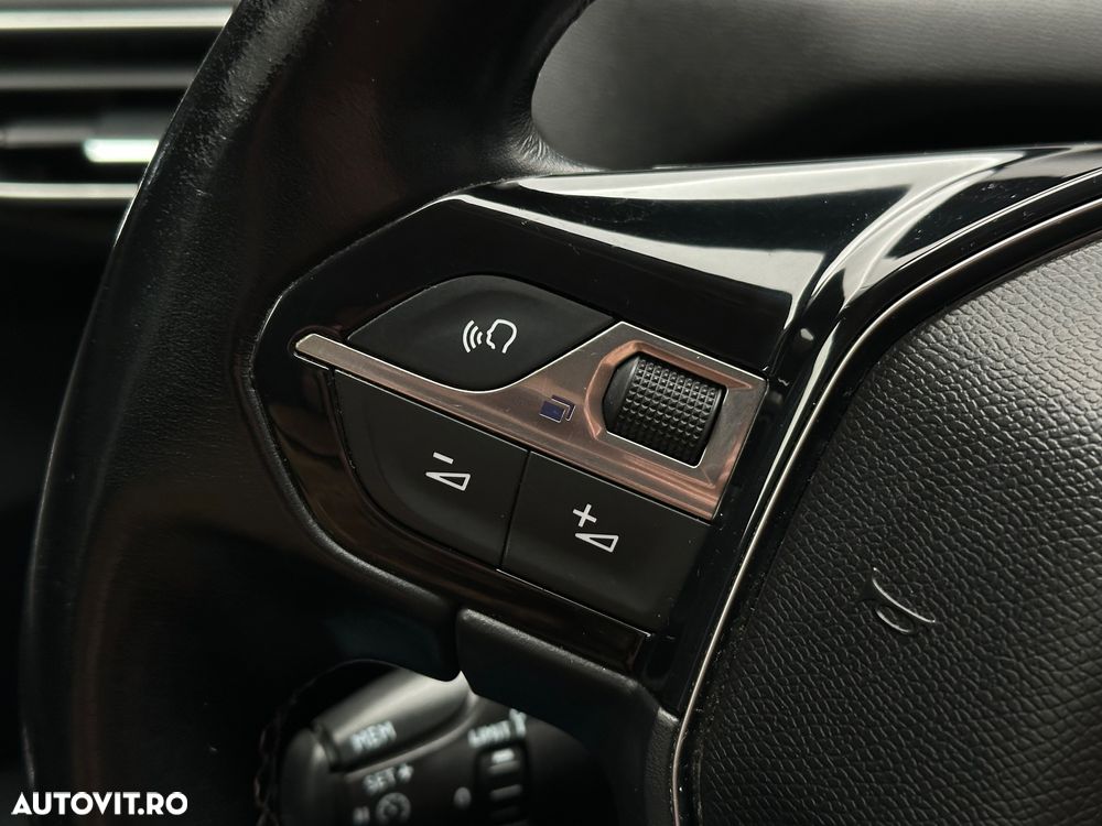 Peugeot 3008 1.6 BlueHDI S&S Active - 33