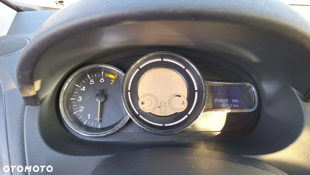 Renault Fluence - 10