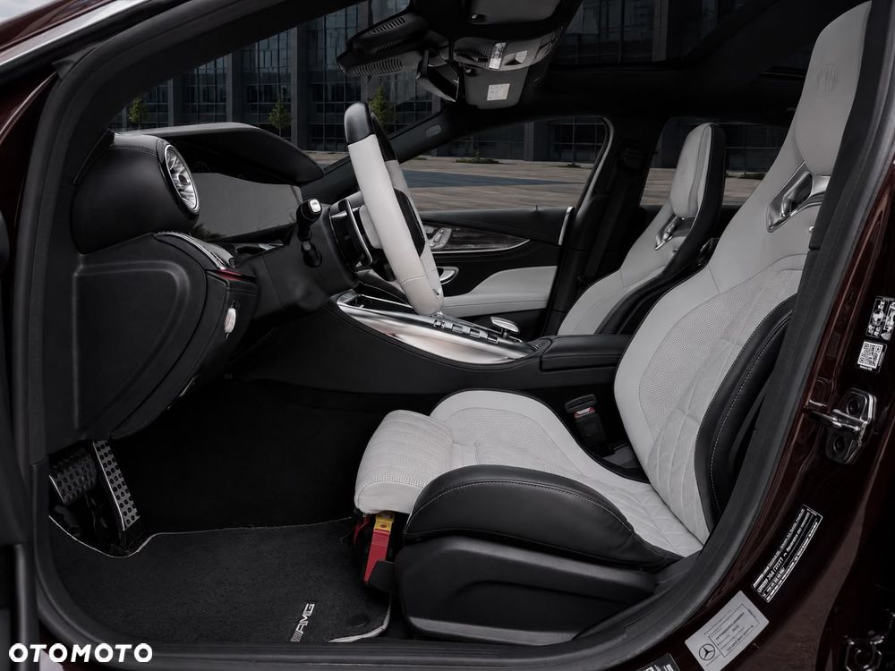 Mercedes-Benz AMG GT 43 4-Matic+ - 30
