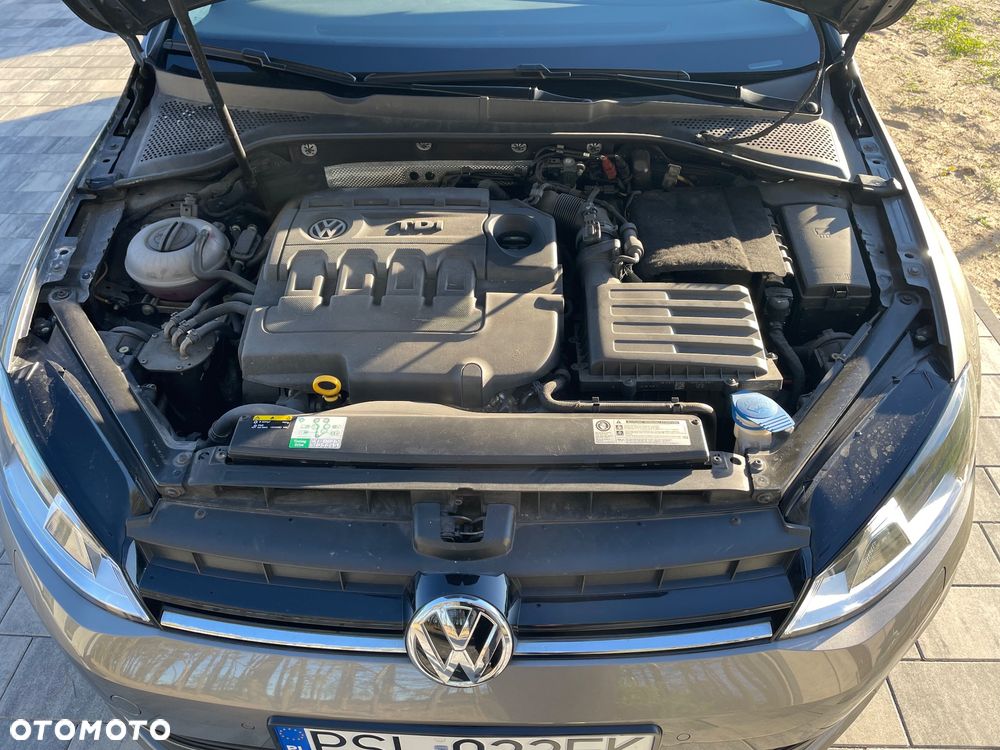 Volkswagen Golf 1.6 BlueTDI DSG Comfortline - 11