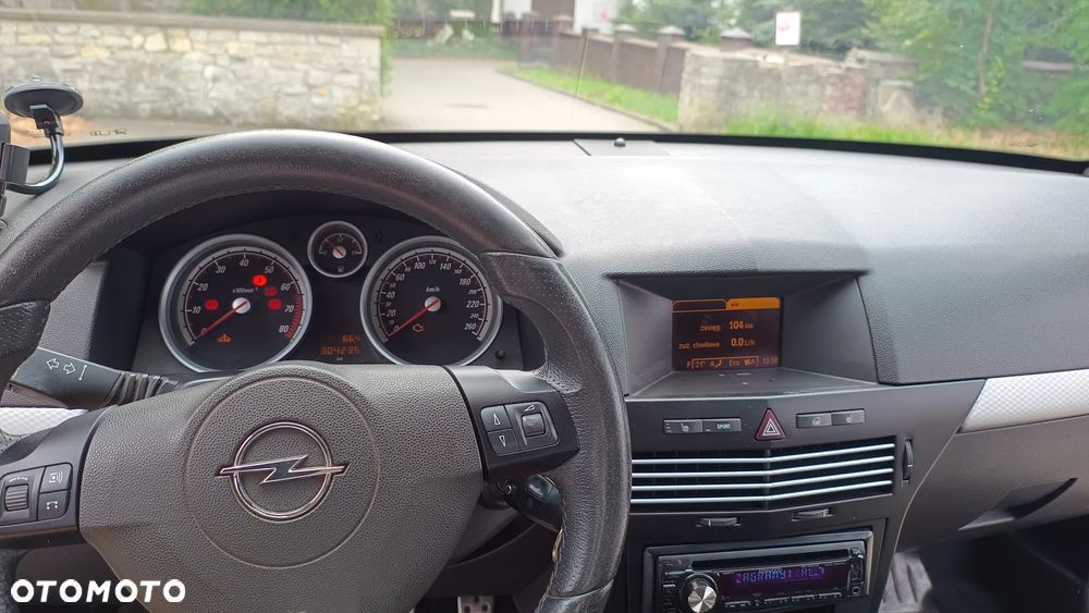 Opel Astra 1.8 Sport - 11