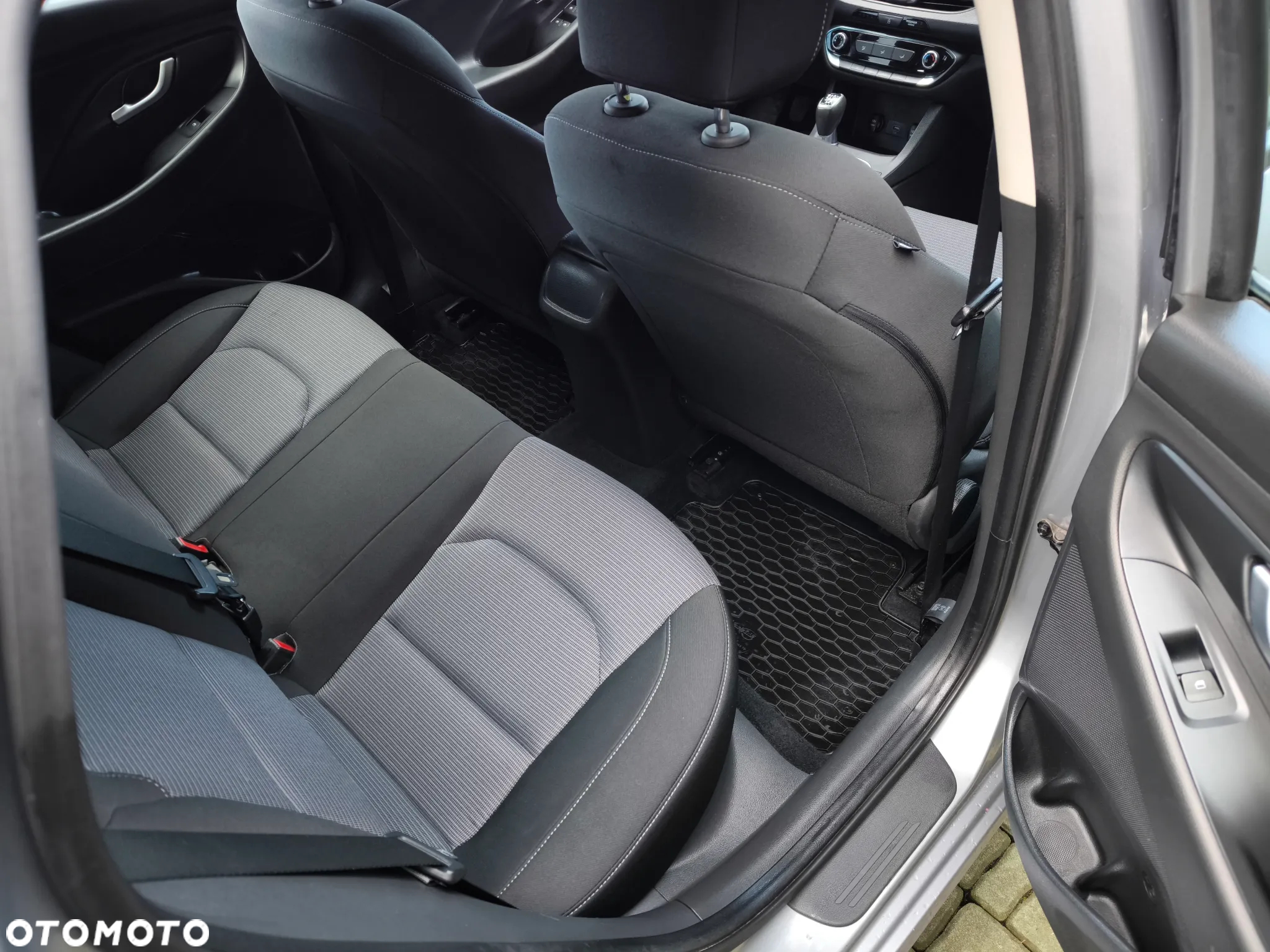 Hyundai i30 1.5 DPI Comfort - 10