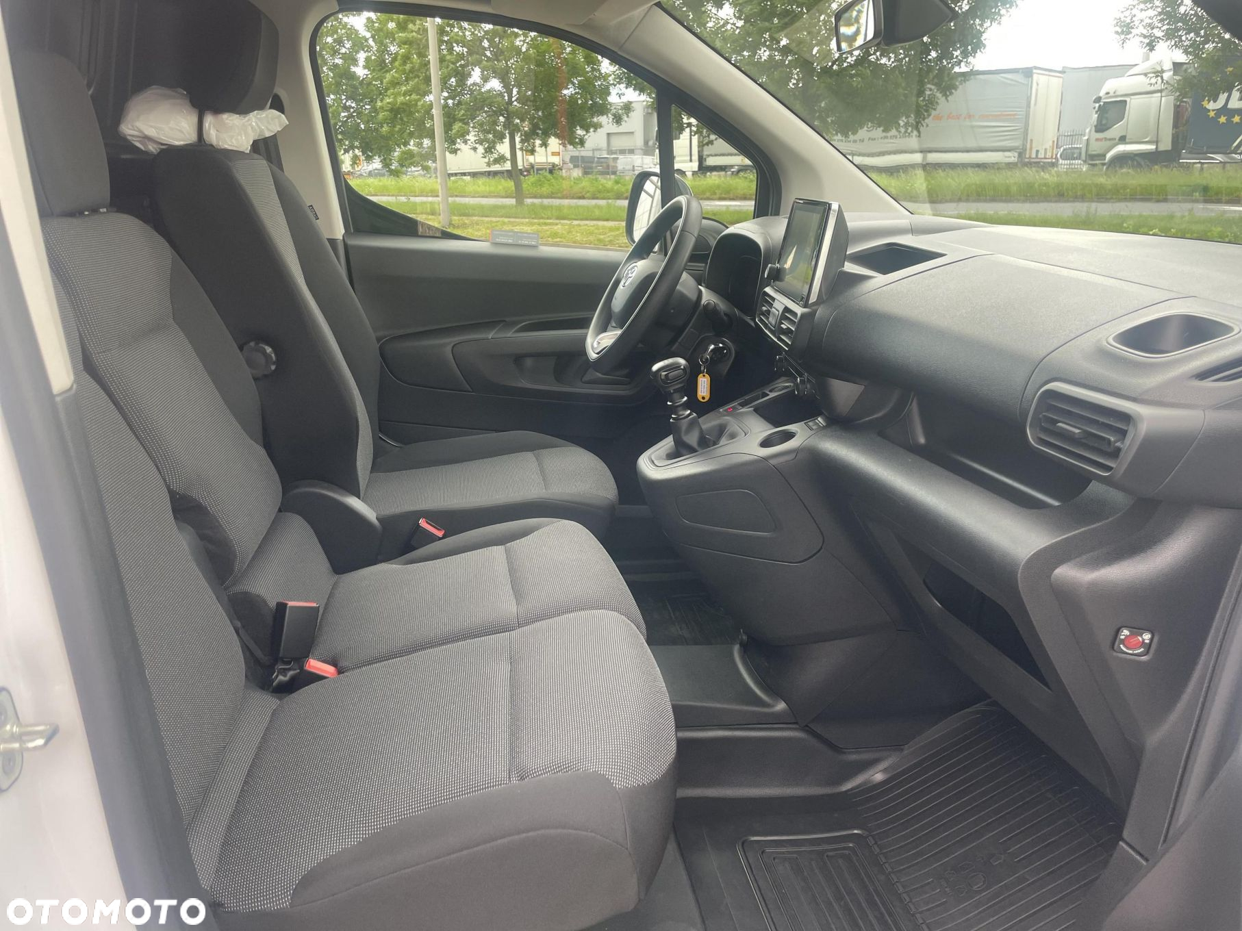 Toyota PROACE CITY - 9