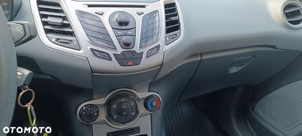 Ford Fiesta - 13