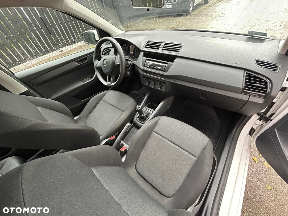 Skoda Fabia - 35