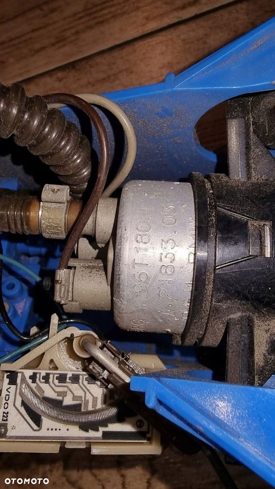 OBUDOWA POMPY PALIWA KOSZ PŁYWAK BMW 8 E31 840 850 EU 11804701 1182289 - 6