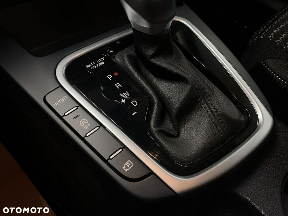 Kia Ceed - 37