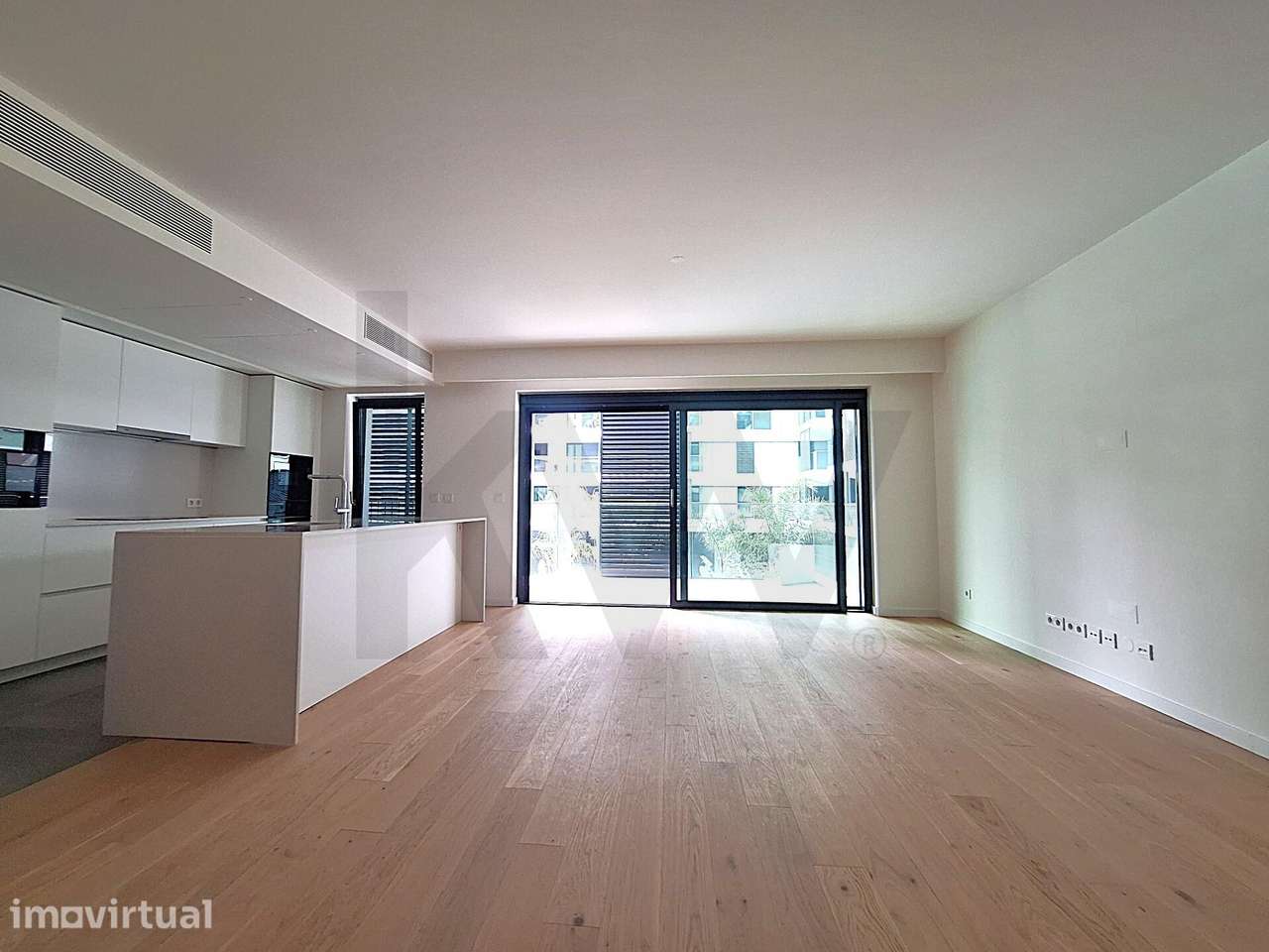Apartamento T3 de Luxo a Estrear com Varanda e Piscina – Avenidas Nova - Grande imagem: 2/37
