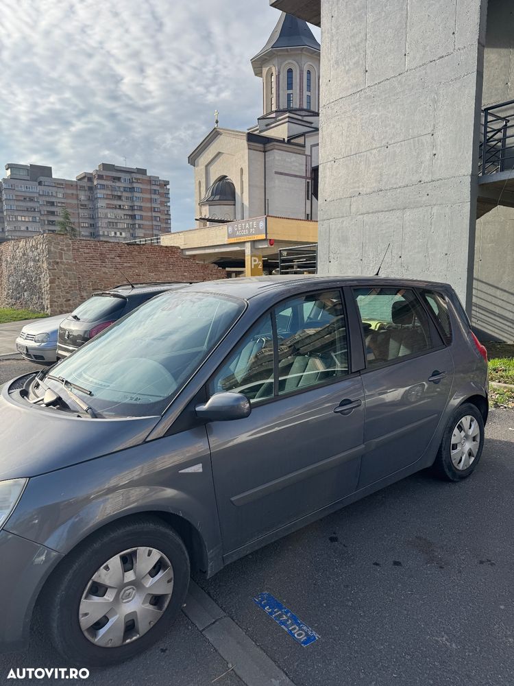 Renault Scenic - 11