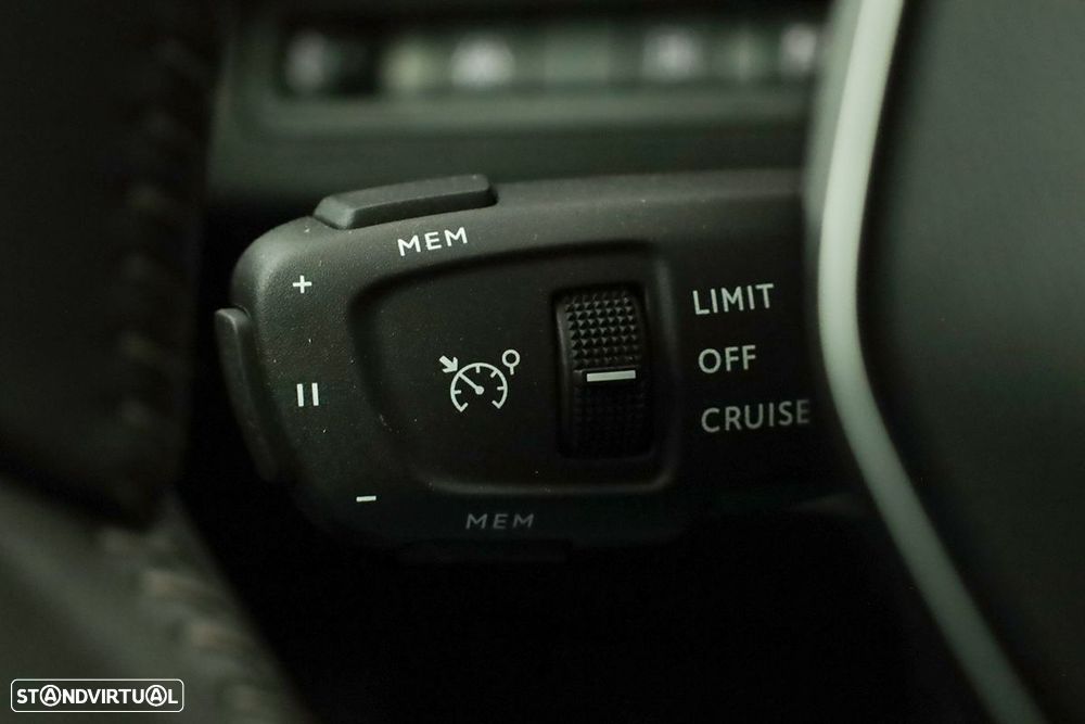 Peugeot 3008 1.6 Hybrid Allure e-EAT8 - 18