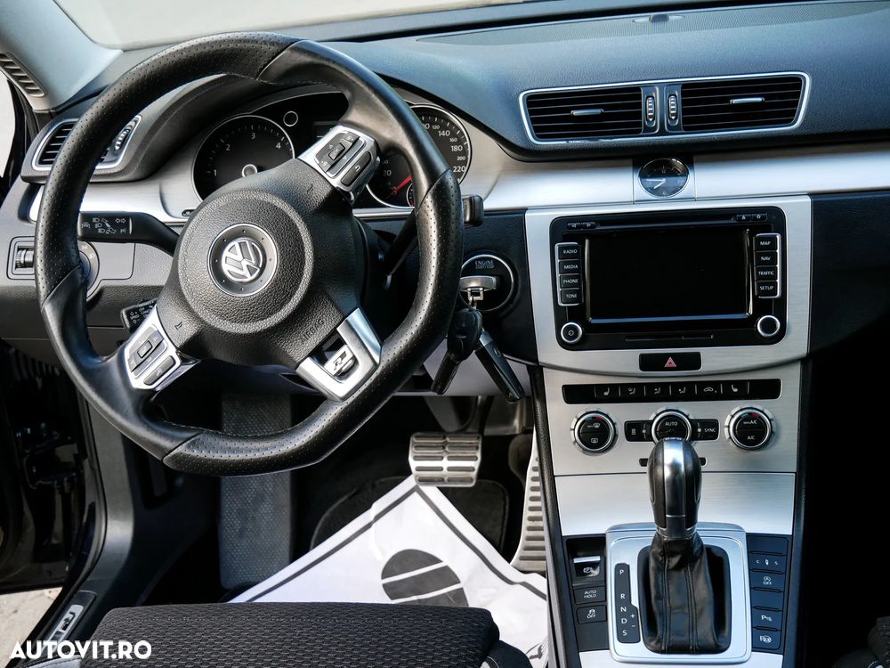 Volkswagen Passat - 22