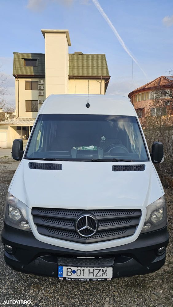 Mercedes-Benz Sprinter - 1