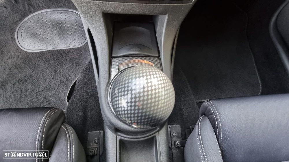 Citroën C4 1.6 HDi VTR Pack - 19