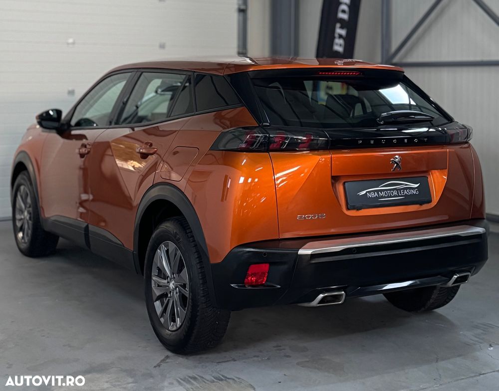 Peugeot 2008 PureTech 130 EAT8 Allure - 6